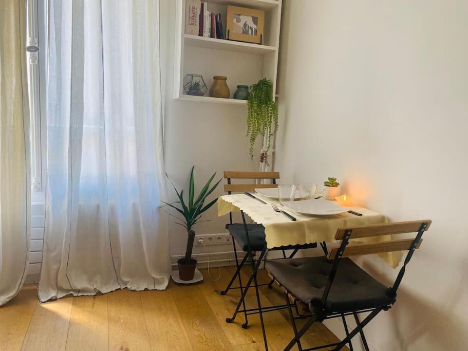 Paris - Appartement Cosy - Tour Eiffel A Pied Exterior foto